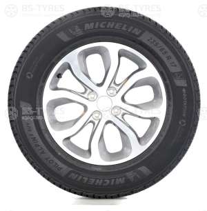 Michelin Pilot Alpin 5 235/45 R18 98V